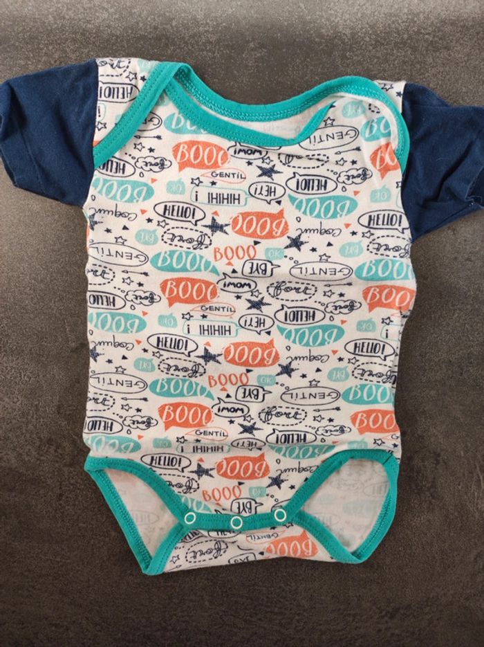 Lot 2 bodies 6 mois - photo numéro 2