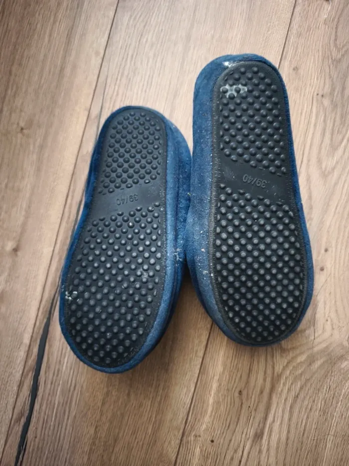Paire de pantoufles de Noël - photo numéro 4