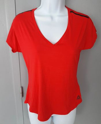 T-shirt de sport Reebok rouge taille S
