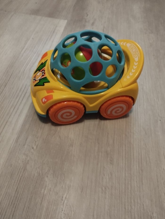 Voiture de course à friction - photo numéro 2