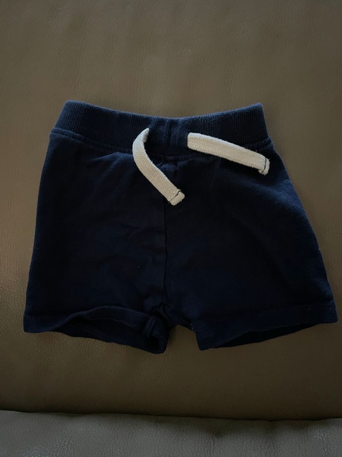 Lot vêtements Garçon 6 mois - photo numéro 7