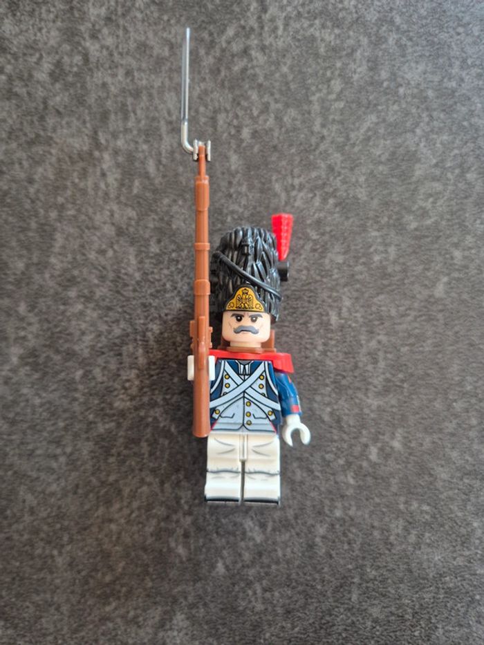Figurine type lego soldat Napoléonien
