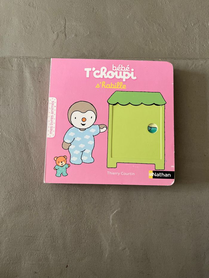 Livre bébé t’choupi s’habille