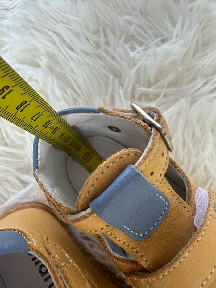 Paire de chaussures Bellamy taille 19 - photo numéro 6