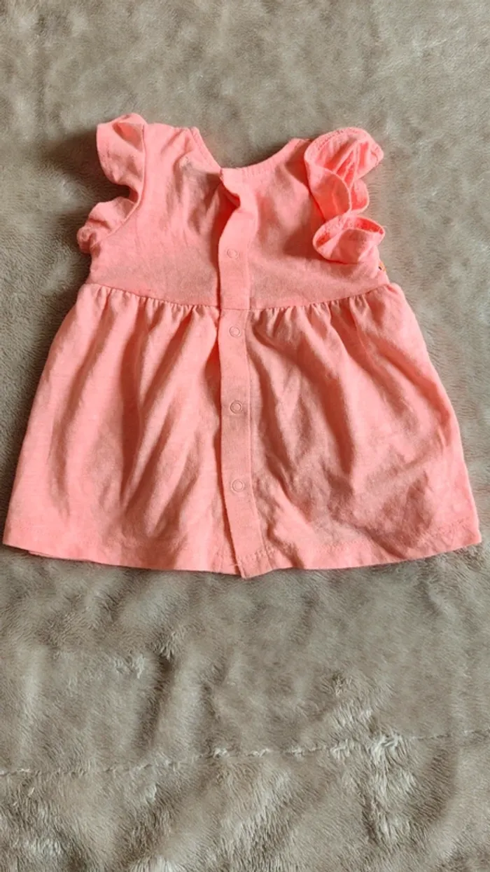 Robe 2 mois - photo numéro 2