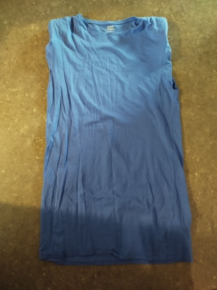 Robe M