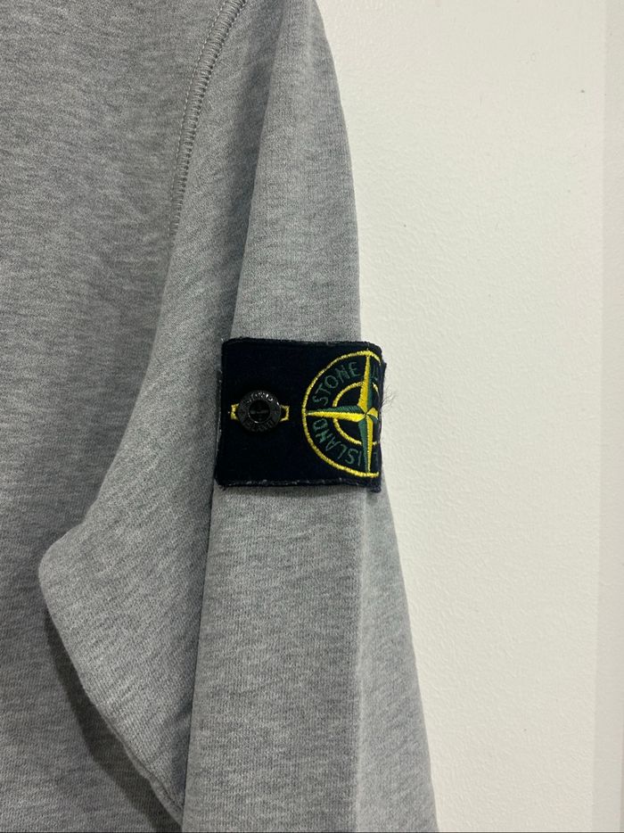Pull gris stone Island - photo numéro 2