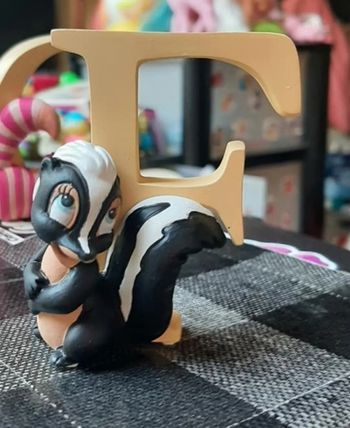 Figurine Disney fleur