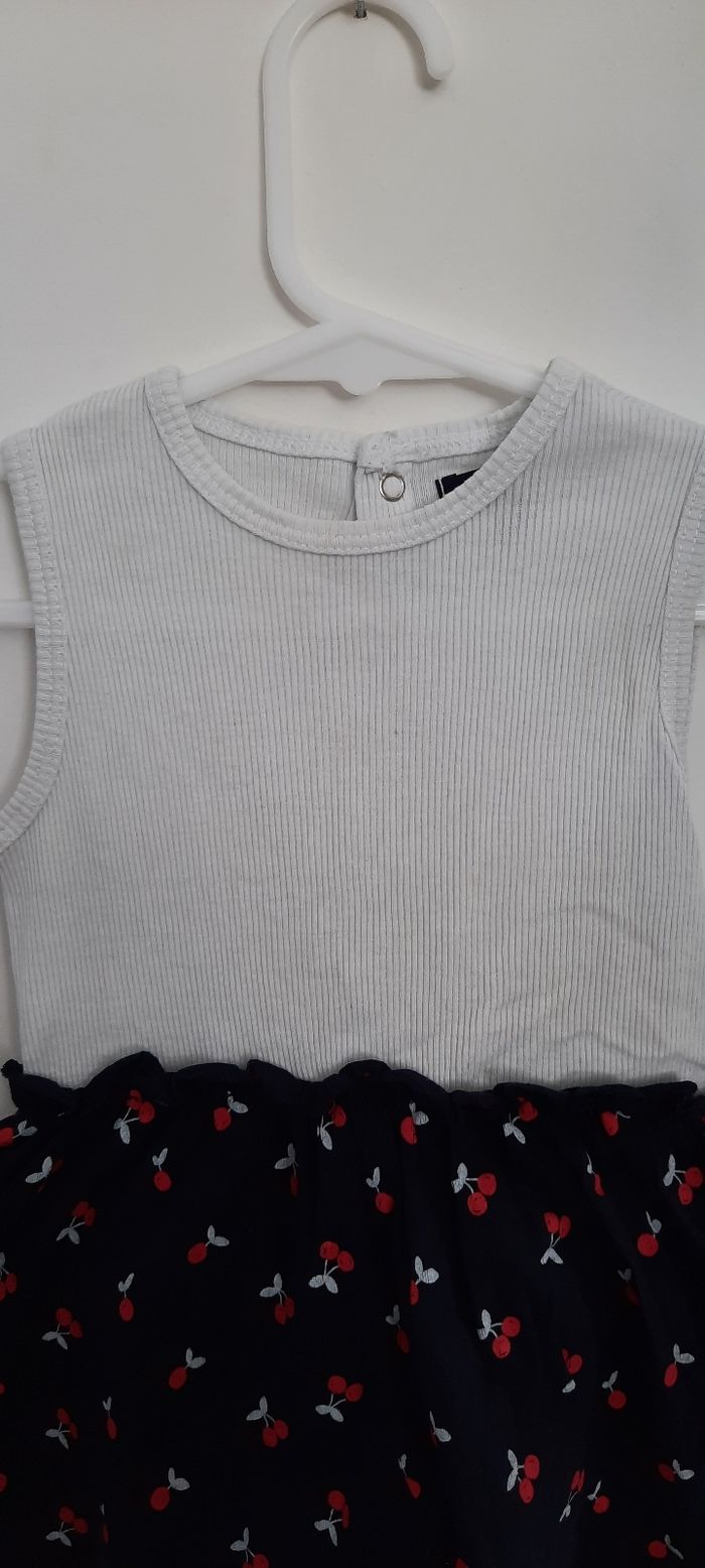 Robe été 12mois - photo numéro 2