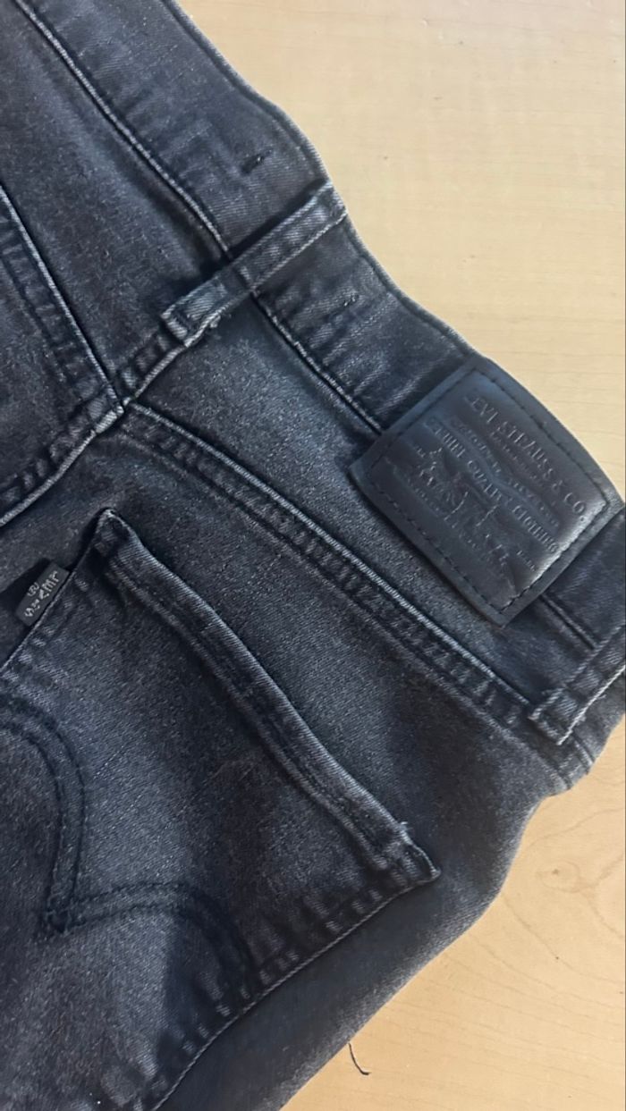 Jean levis mile high super Skinny noir 28x30 - photo numéro 4