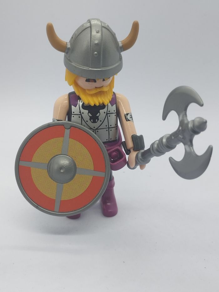 Playmobil guerrier Viking à la double hache