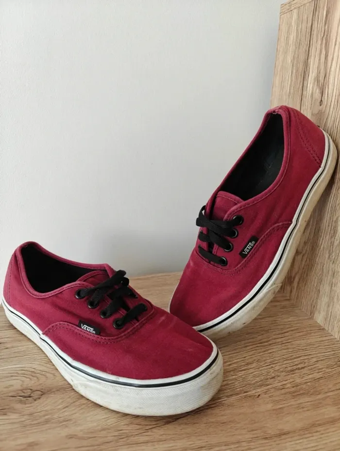 Chaussures Vans Femme couleur Bordeaux - pointure 38