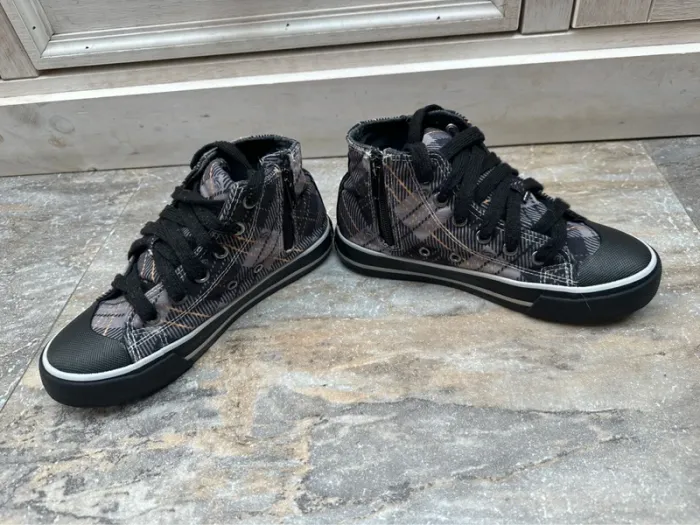 Basket montante Harry Potter 33 à carreaux gris et noir poufsouffle Hufflepuff - photo numéro 12