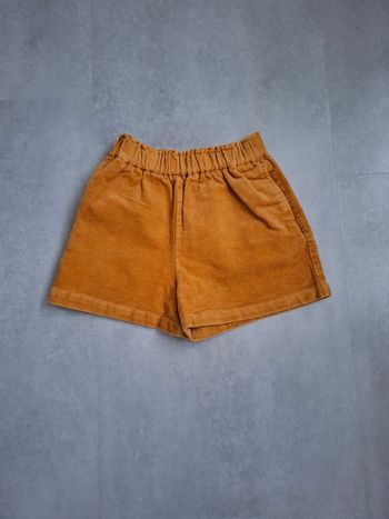 Short tape à l œil 7 ans