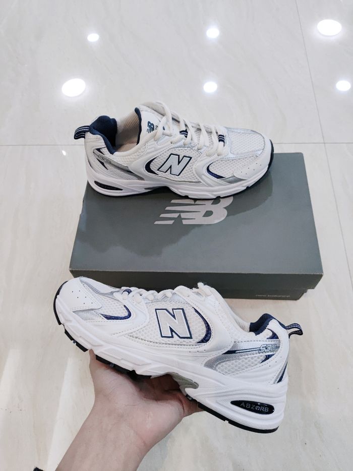 New Balance 530 White Silver Navy  - Taille 41.5 - photo numéro 7