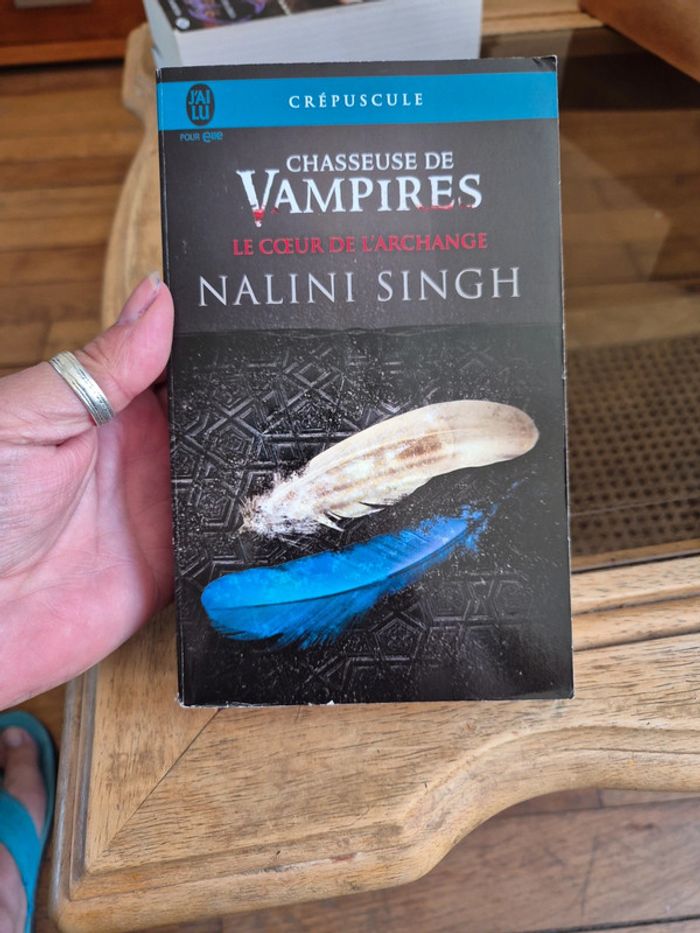 livre chasseuse de vampire de Nalini Singh