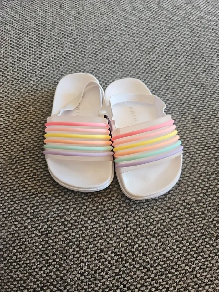 Claquette Primark 20/21