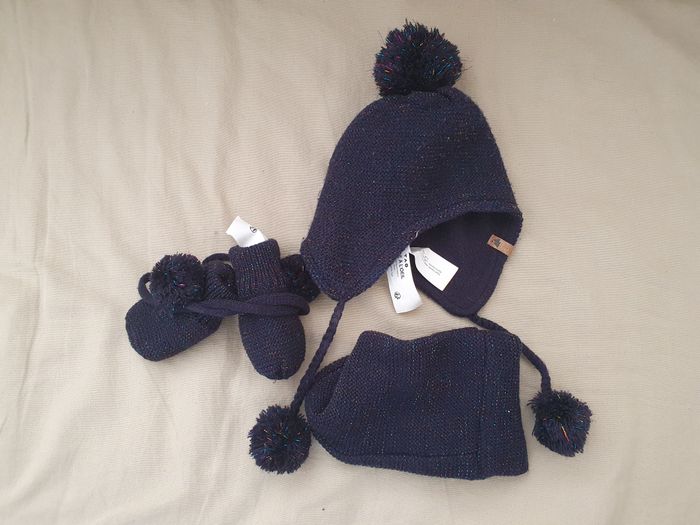 Lots bonnet -gants - snood
