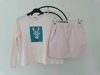 10 ans ensemble Teeshirt tape a l'oeil et jupe Gémo