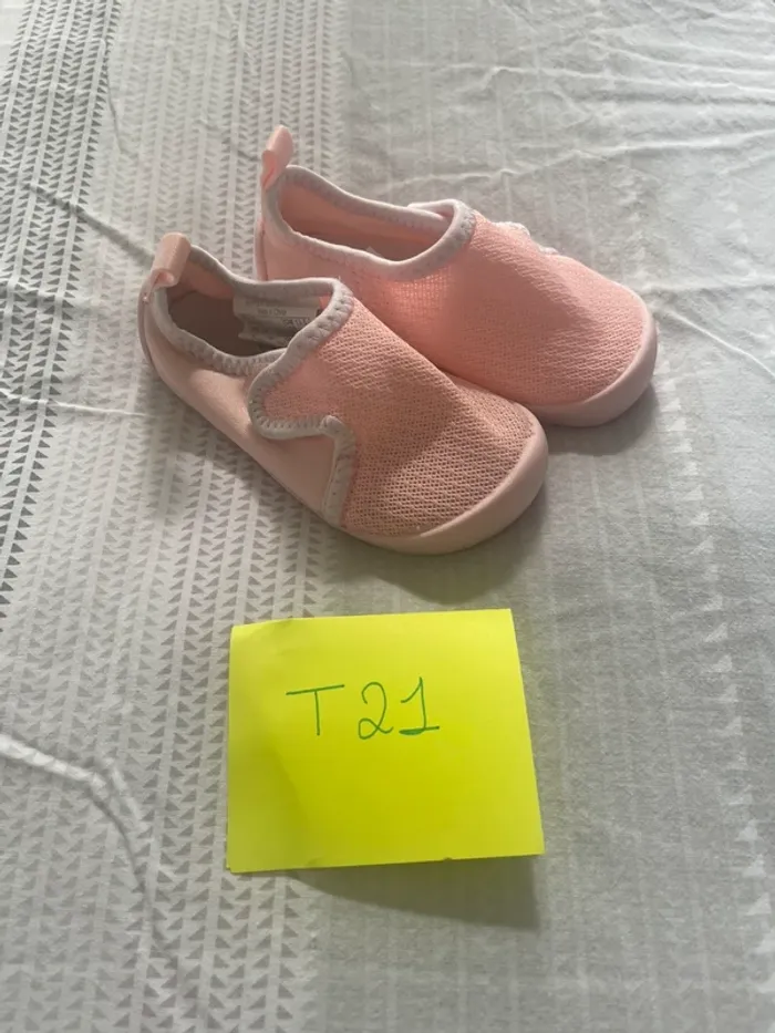 Chausson décathlon taille 21