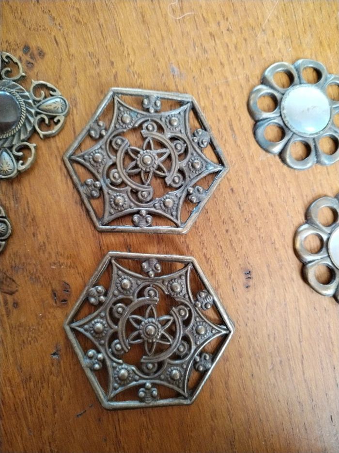 Bijoux vêtements vintage - photo numéro 3