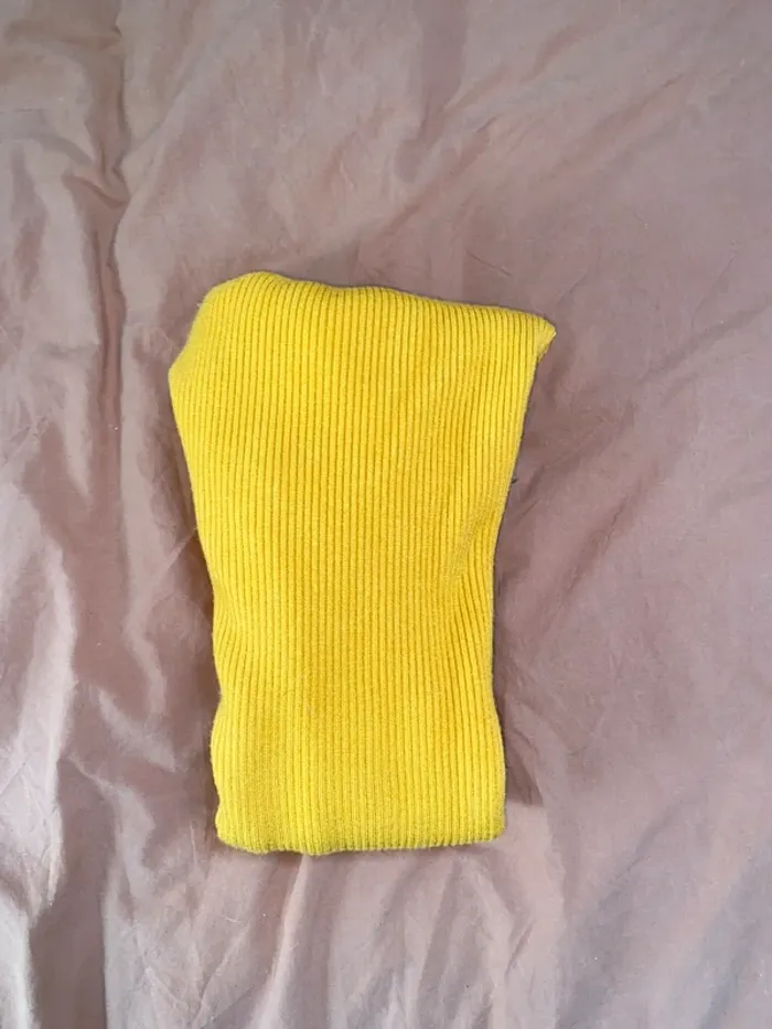 Pull jaune moutarde - photo numéro 3