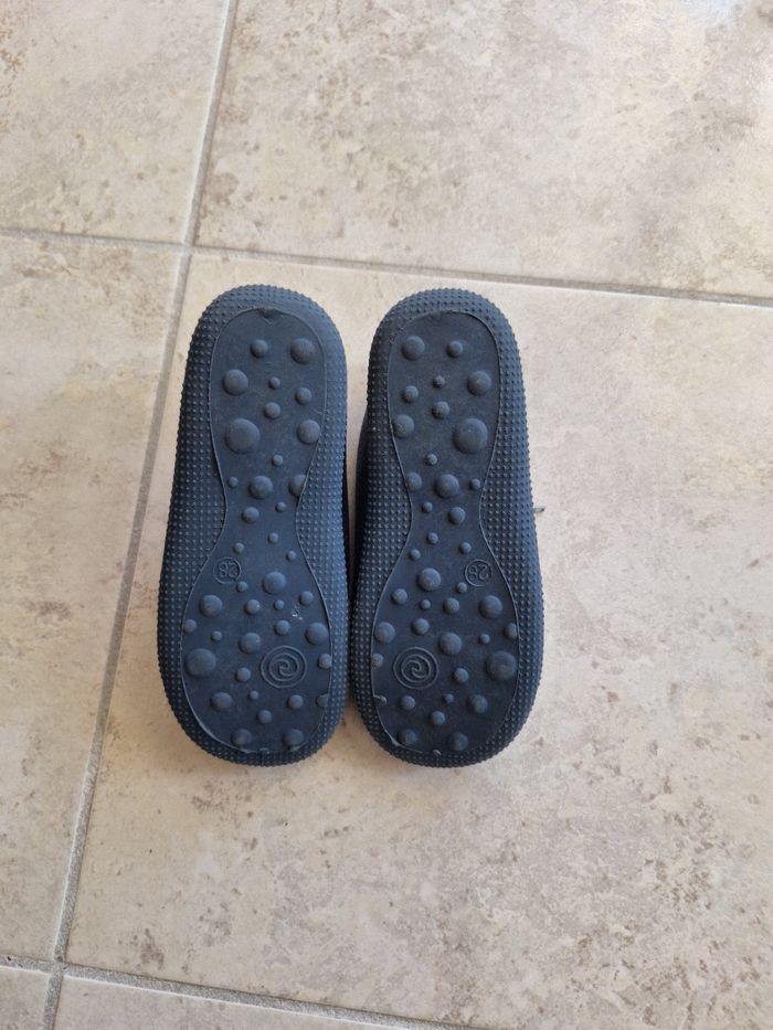 Chaussons neufs Gemo 28 - photo numéro 5