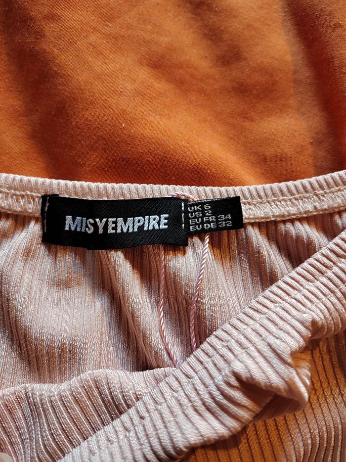 Haut court manches longues rose nude – MissyEmpire – Taille 34 (UK 6 / US 2) - photo numéro 3