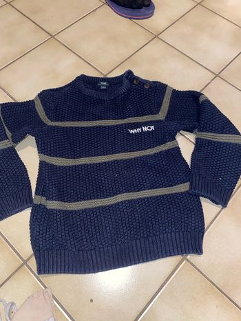 Pull garçon Kiabi, huit ans