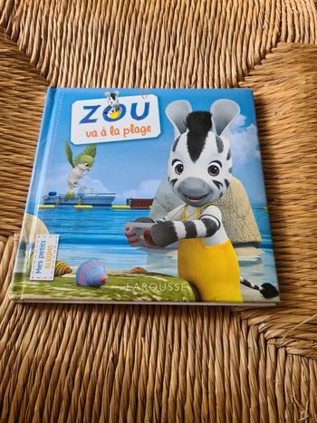 Livre Zou va à la plage