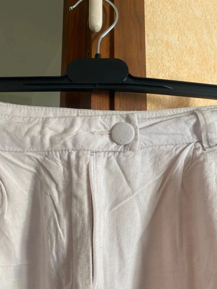 Short blanc taille 38 marque kiabi très bon etat - photo numéro 3