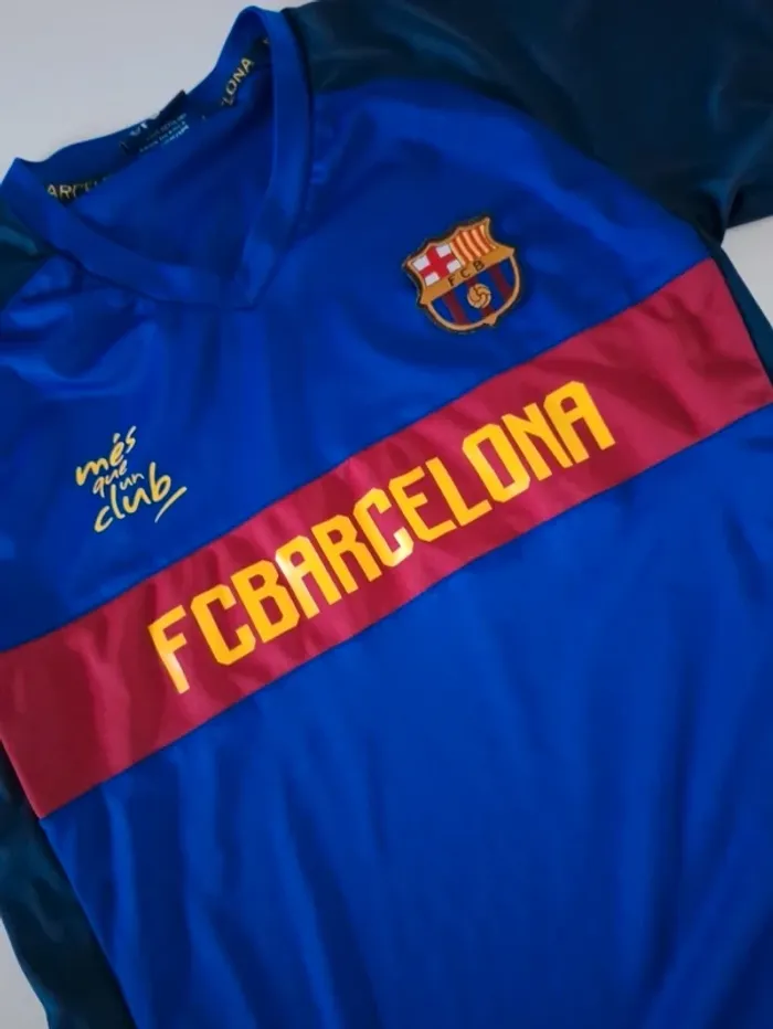 Vareuse FC barcelona - photo numéro 2