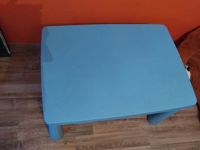 Table bleu enfant Ikéa - photo numéro 2