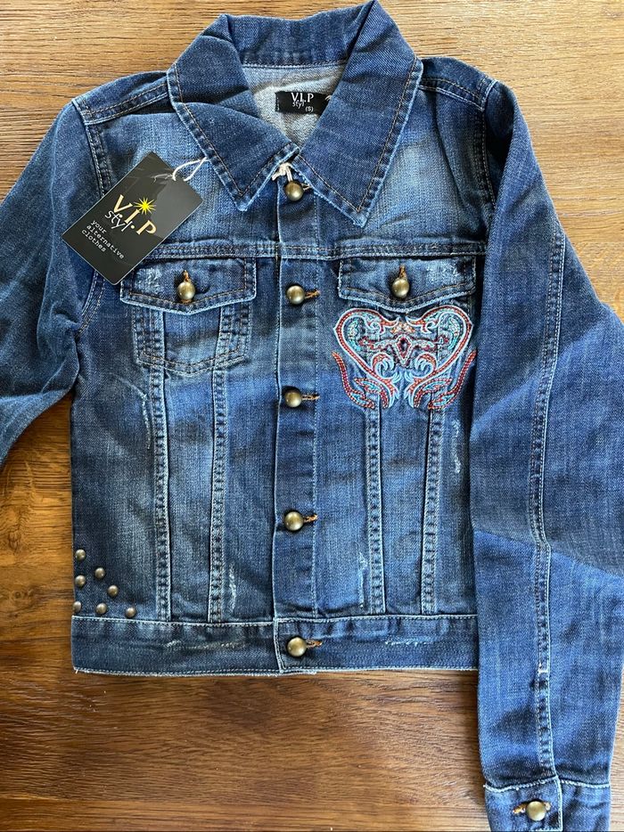 Veste en jean brodé