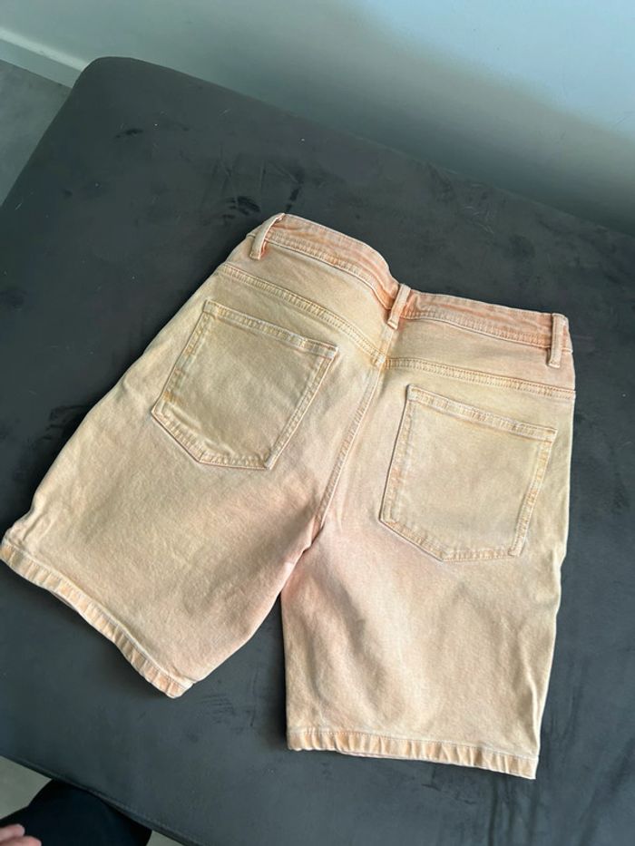 Short jean orangé - photo numéro 3