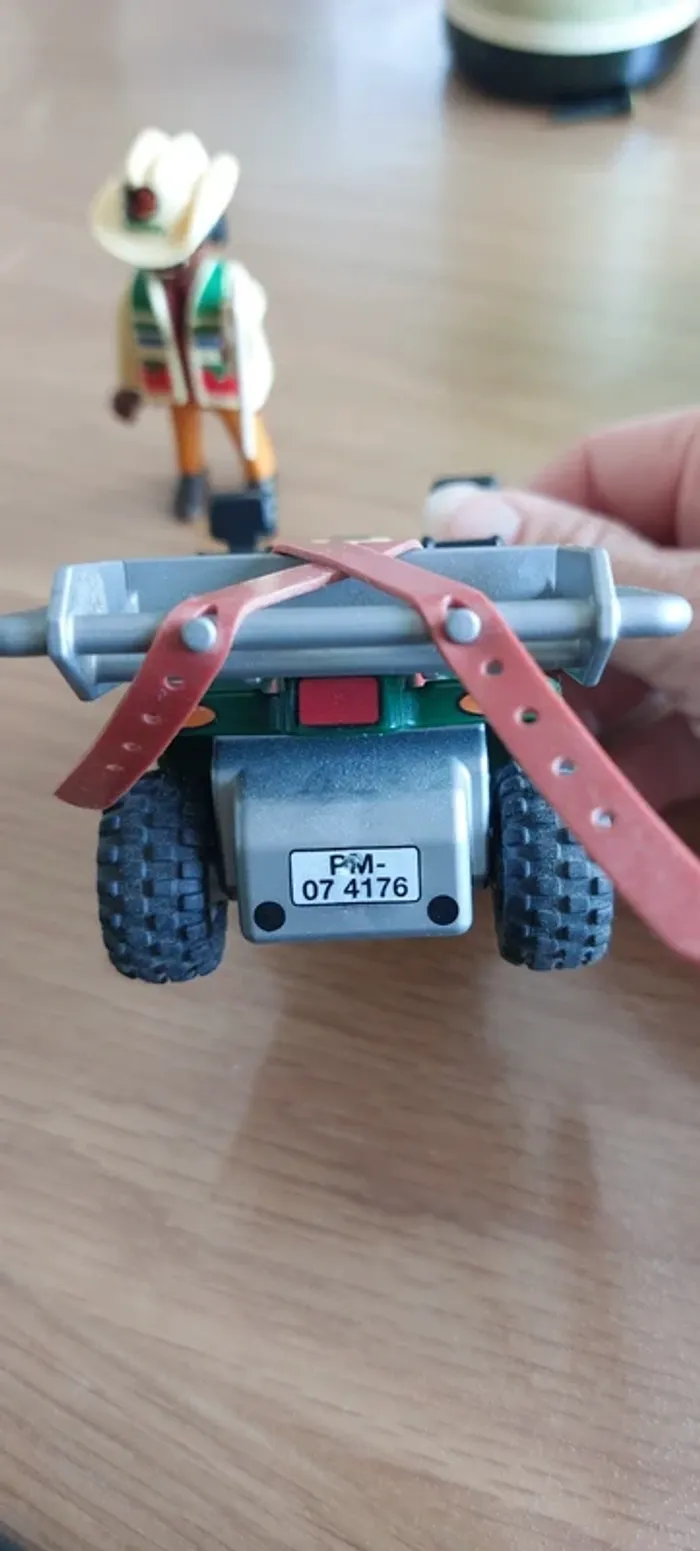 Le chasseur de dinosaures Playmobil - photo numéro 7