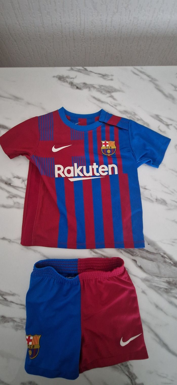 Ensemble foot barcelone