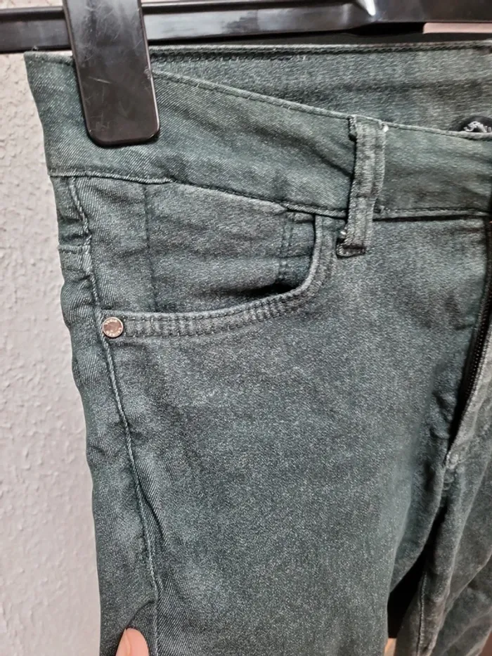 Jean extensible - photo numéro 4