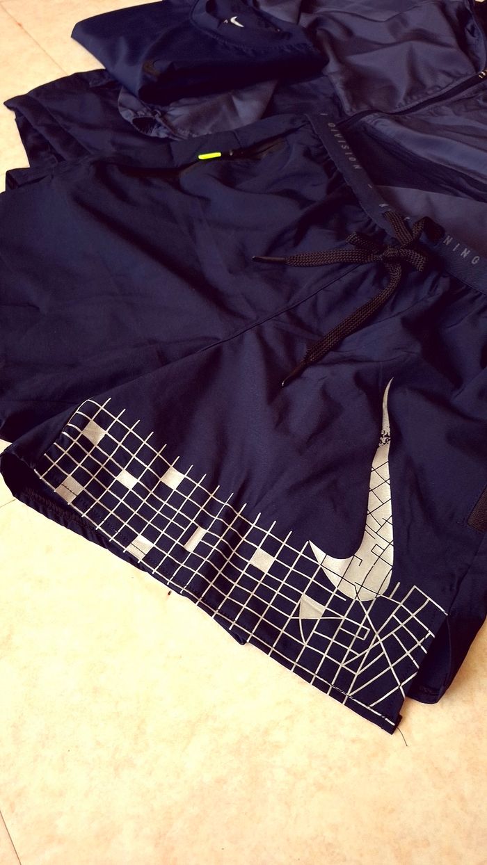 Ensemble Nike Running Homme Taille M – Veste, T-shirt & Short Bleu - photo numéro 4
