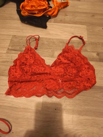 Soutien-gorge sans armatures taille M marque shein neuf