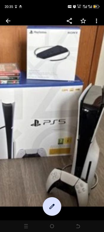 Ps5 Standard CD + 2 manettes et support + casque et jeu- très bon état