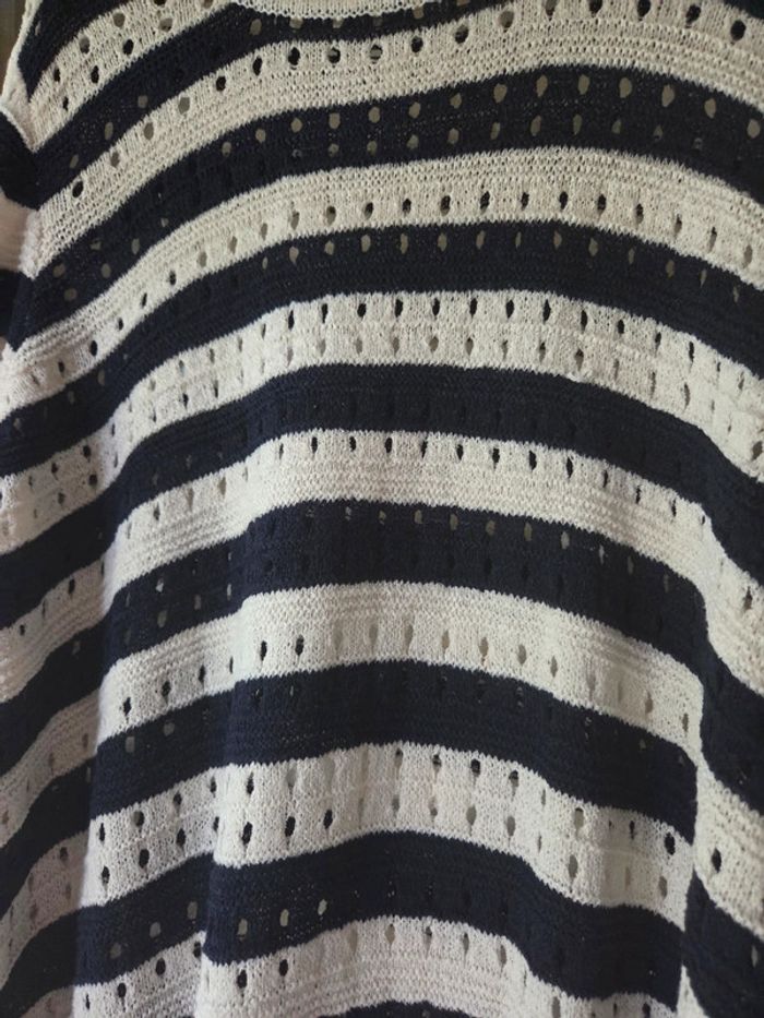 Pull fin en maille style marinière - photo numéro 2