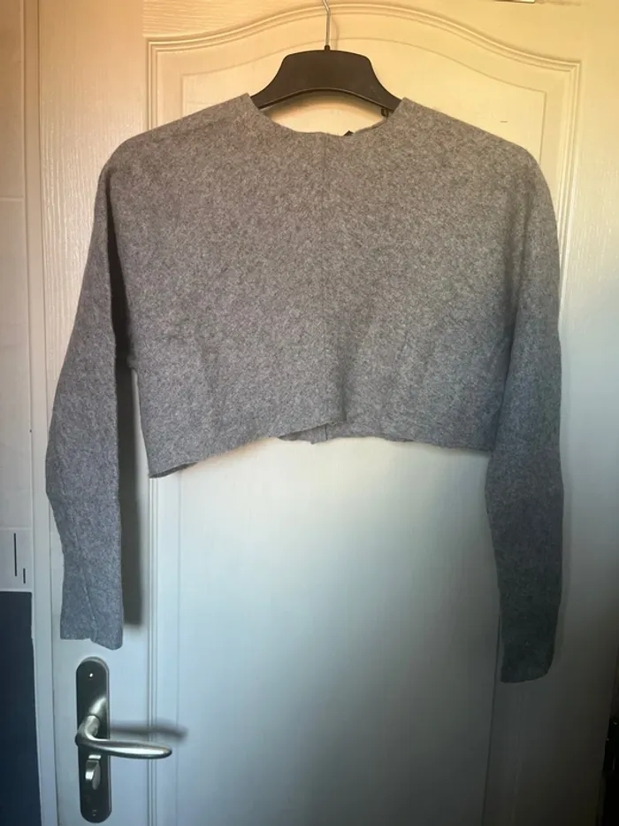 Pull fin court gris Zara Woman taille M