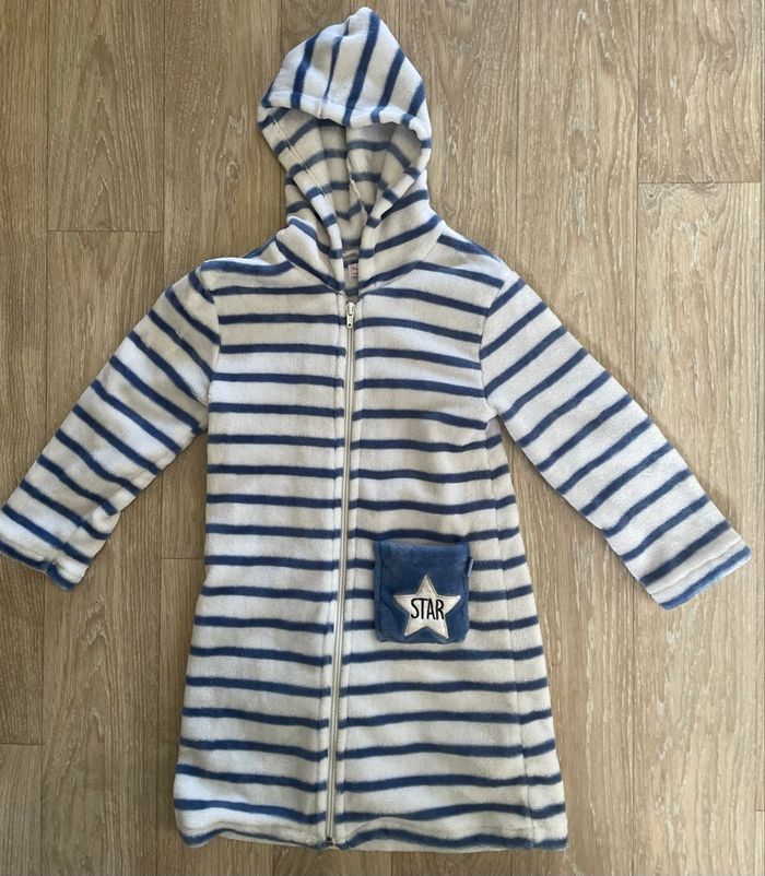 Vends lot de 7 vêtements garçon 5 ans - photo numéro 1