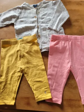 Lot gilet + 2 leggings