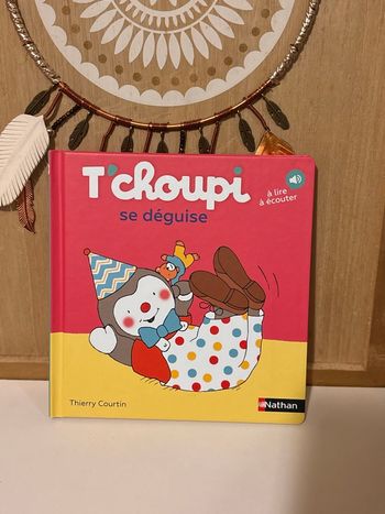 Tchoupi se déguise 