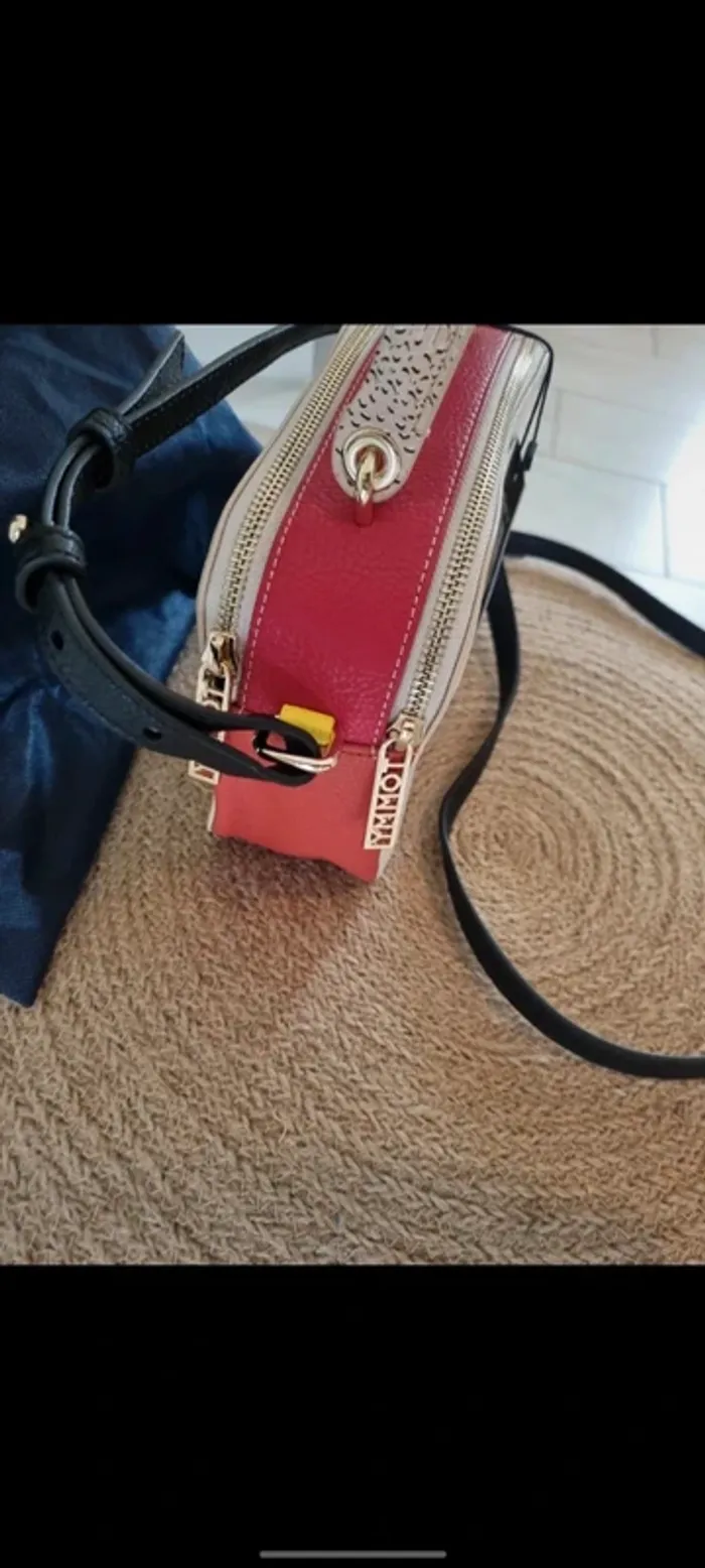 Sac bandoulière Tommy Hilfiger neuf - photo numéro 6