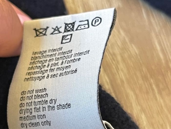 Pull Lacoste marine - photo numéro 4