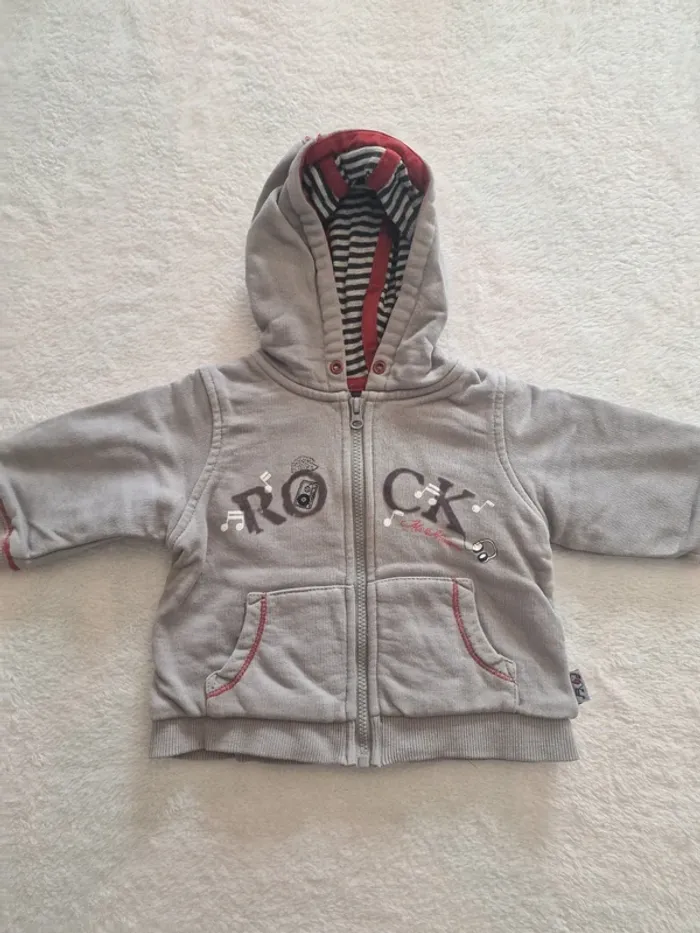 Veste à capuche