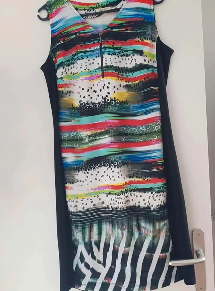 Robe  coloré  taille  42